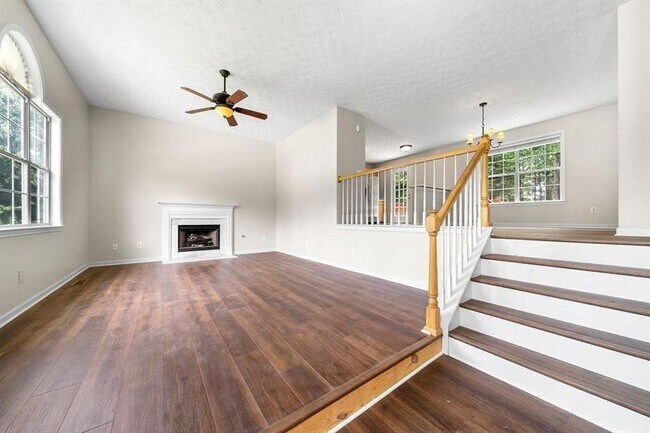 Building Photo - 62 Austin Bridge Ln