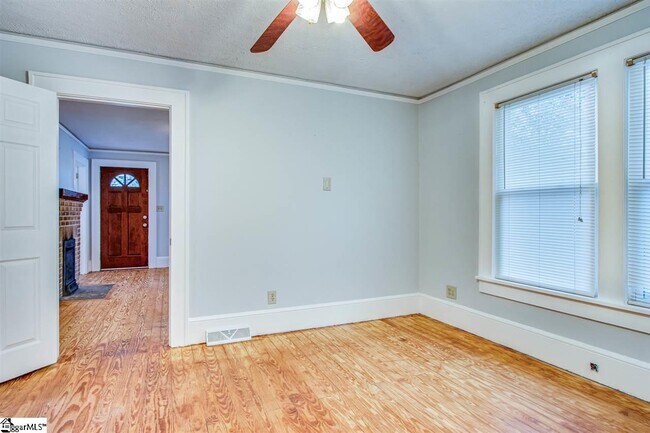 Building Photo - 1121 Locust Hill Rd