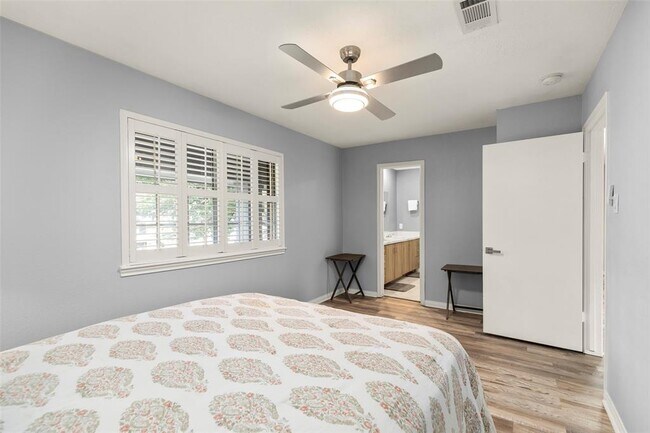Building Photo - 12423 Honeywood Trail