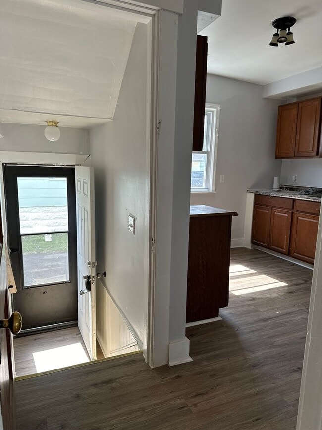 Building Photo - YOU WILL LOVE THIS HOME . CALL NOW FOR APPOINTMENT !!!