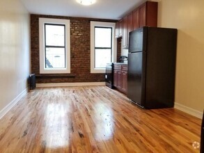 Building Photo - 2 bedroom in BRONX NY 10452