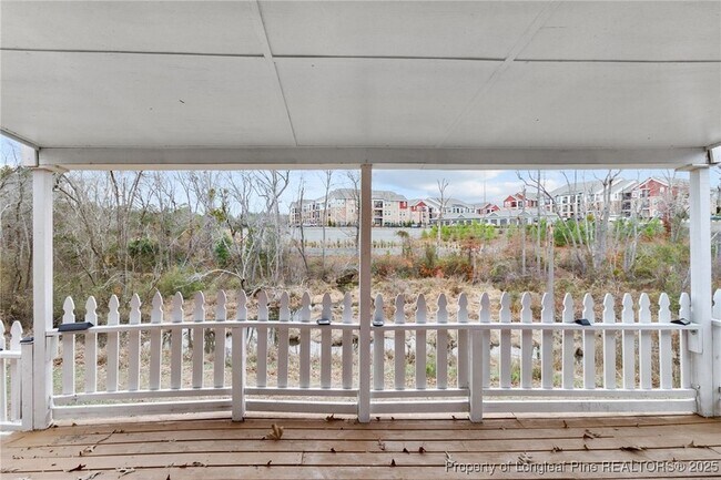 Building Photo - 1716 Valley Ridge Dr