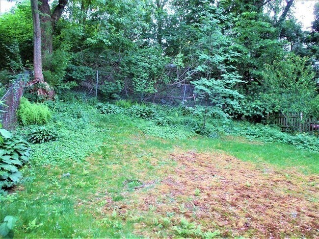 Building Photo - 27 Langley Rd