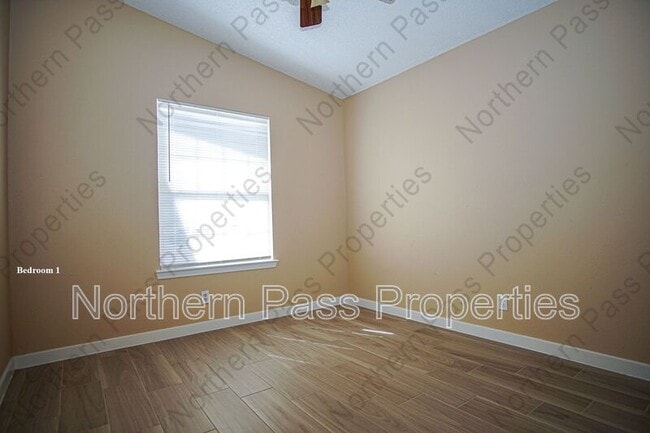 Building Photo - 284 Sandy Hills Ln