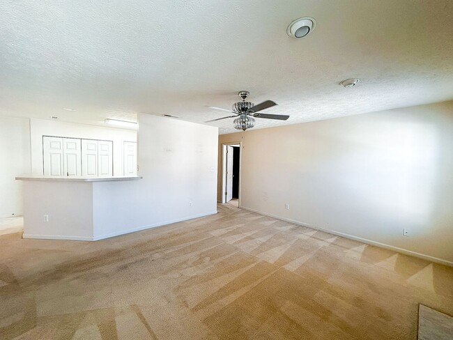 Building Photo - 4827 Flat Stone Pl