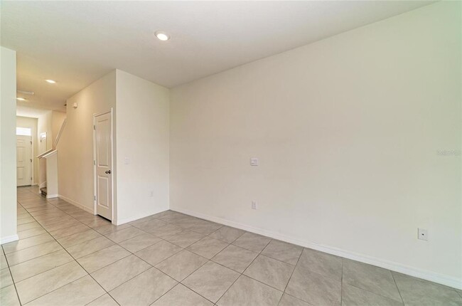 Building Photo - 11419 Planetree Pl