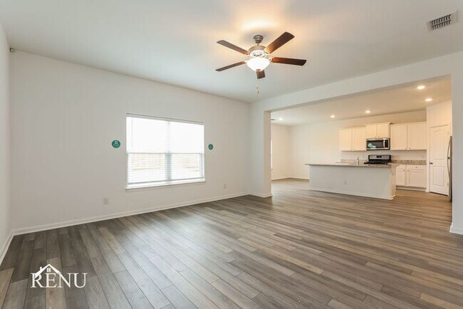 Building Photo - 2934 Jackson Smt