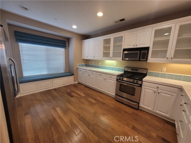 Building Photo - 4022 Sutton Ct