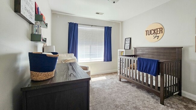 Building Photo - SummerField 2470