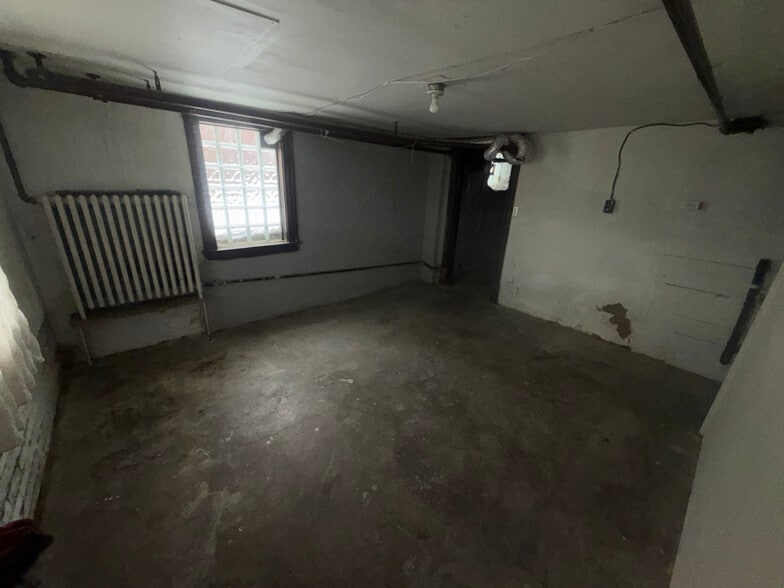 Building Photo - 120-122-122 N 3rd St