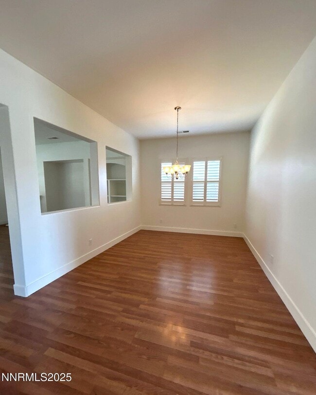 Building Photo - 5021 Chevalier Dr