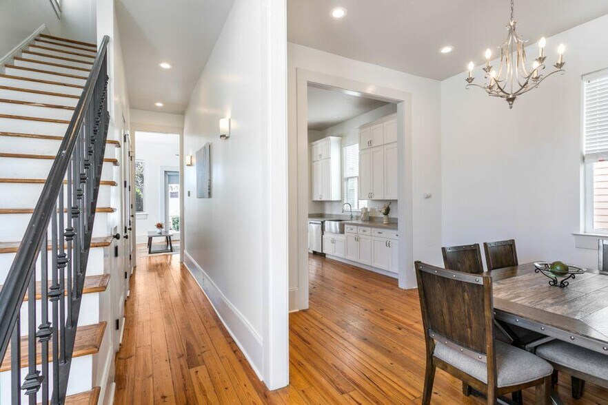 Building Photo - 1501 Robert C. Blakes Sr. Dr