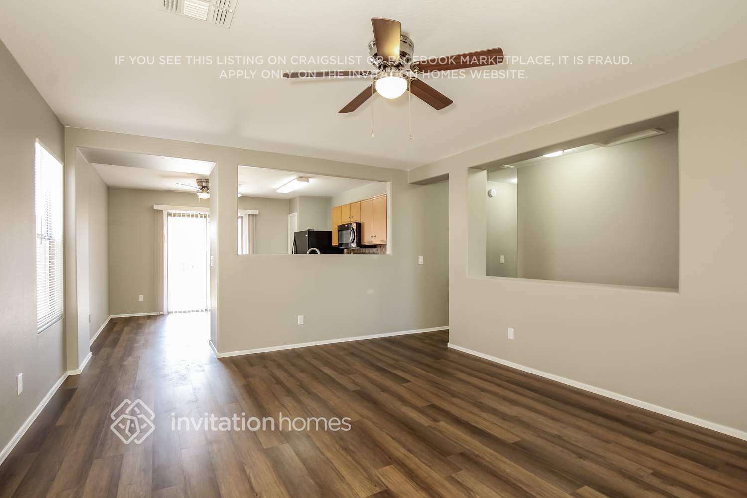 Building Photo - 11765 W Dahlia Dr