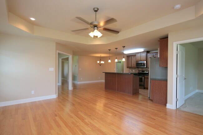 Building Photo - 239 Healey Dr