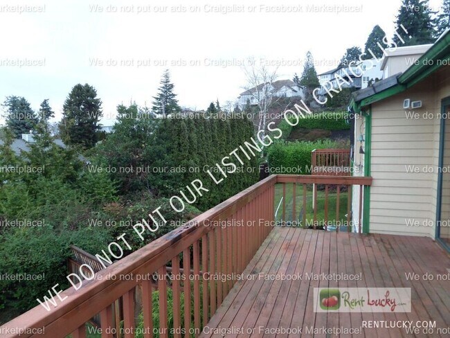 Building Photo - 29633 Marine View Dr SW