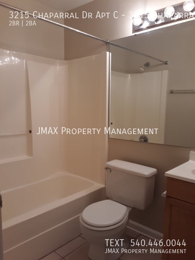 Building Photo - 3215 Chaparral Dr