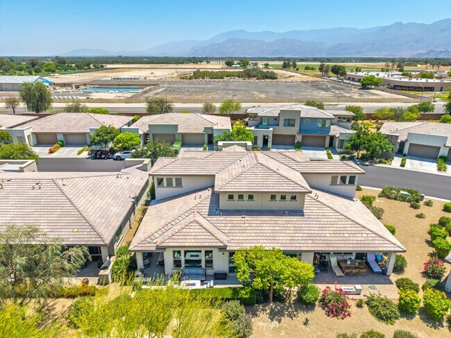 Building Photo - 82668 Rosewood Dr