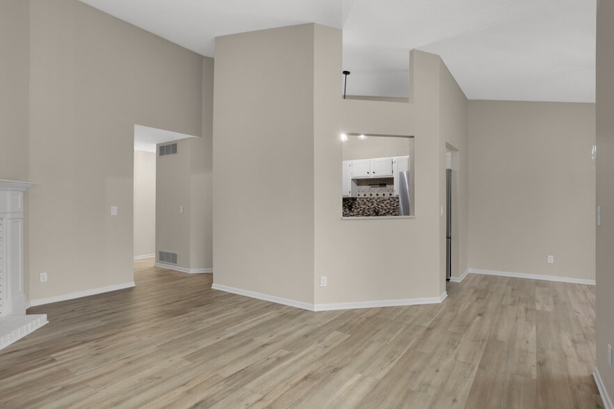Building Photo - 3584 Blue Jay Way