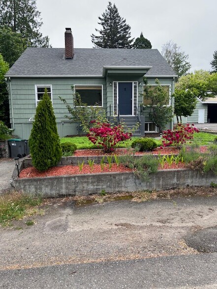 1536 front - 1536 Pennsylvania Ave