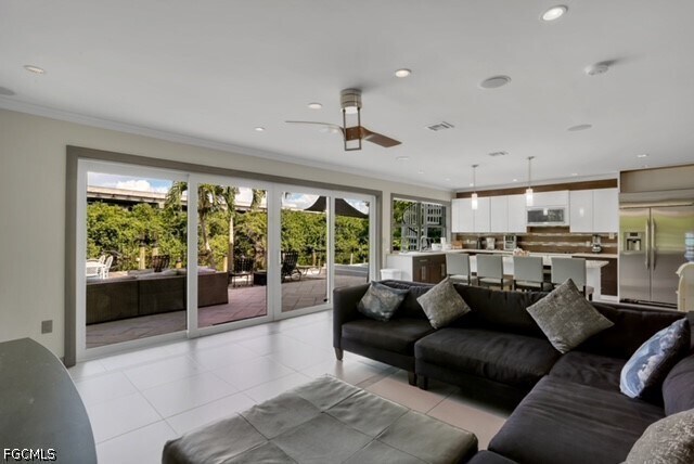 Building Photo - 95 Schneider Dr