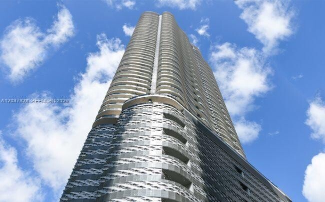 Building Photo - 1000 Brickell Plaza