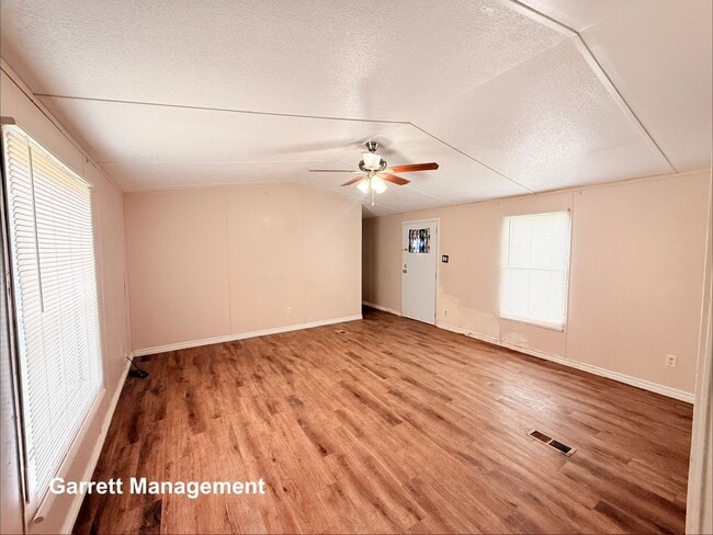 Building Photo - Hoover Valley 3/2 Home