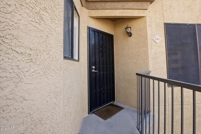 Building Photo - 4925 E Desert Cove Ave