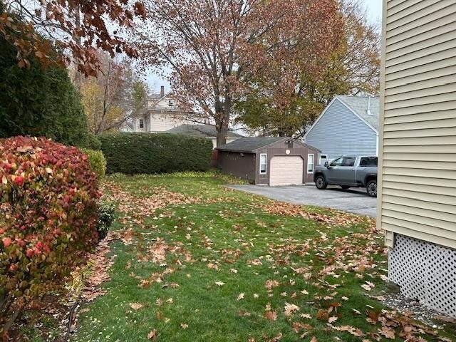 Building Photo - 699 Chestnut St