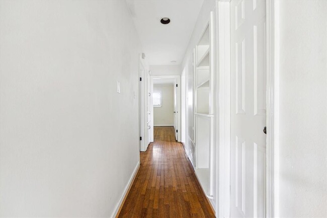 Building Photo - 5438 Pagewood Ln