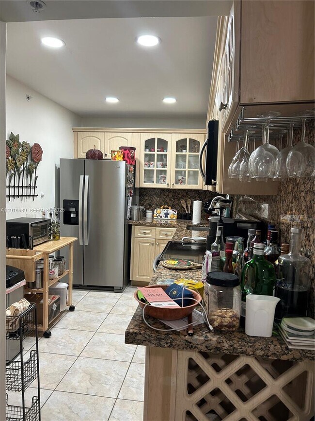 Building Photo - 6969 Collins Ave