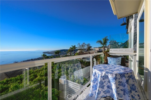 Building Photo - 883 Katella St