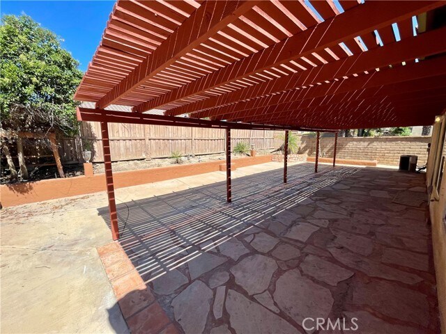 Building Photo - 147 Ropango Way