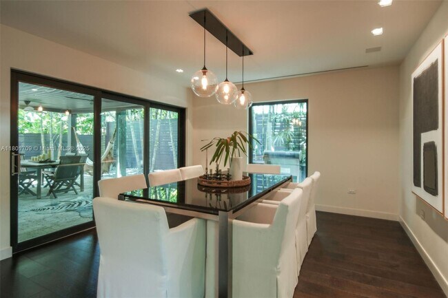 Building Photo - 4086 El Prado Blvd