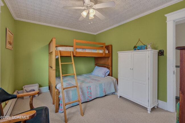 Building Photo - 211 Lareine Ave