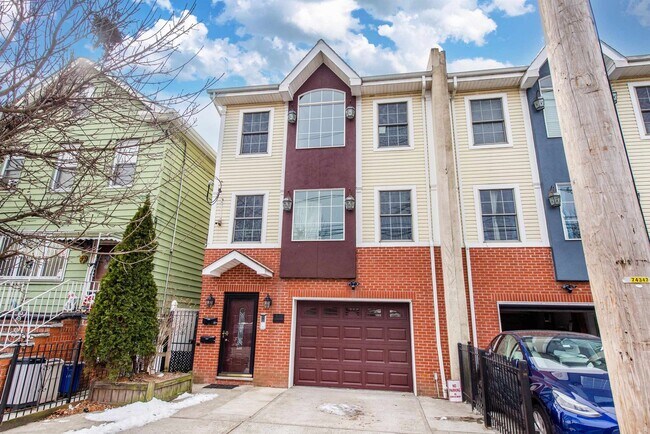 Primary Photo - 103 Jefferson Ave