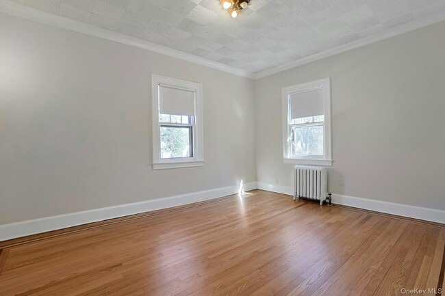 Building Photo - 10 Robins Rd