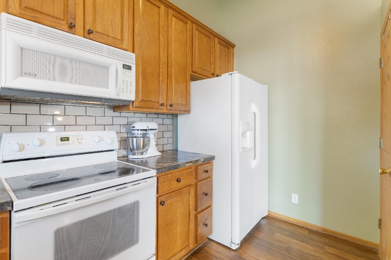 Building Photo - 15614 Cottonwood Ave