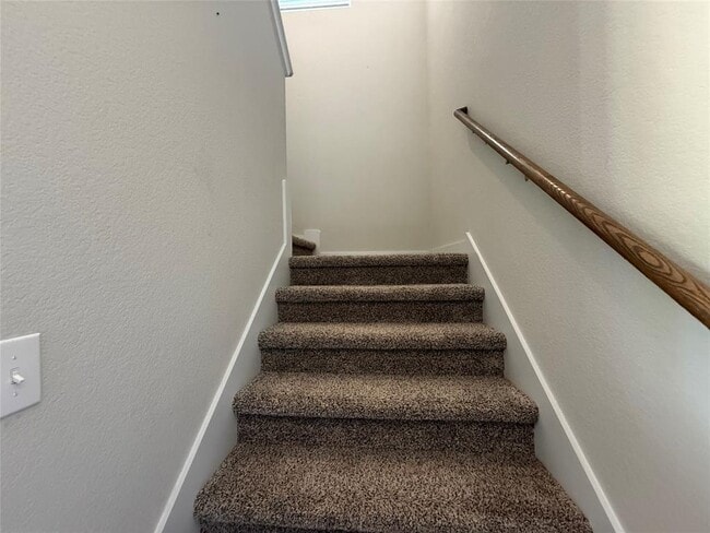 Building Photo - 110 Dedina Dr