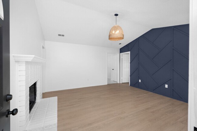 Building Photo - 7124 Brandee Dr