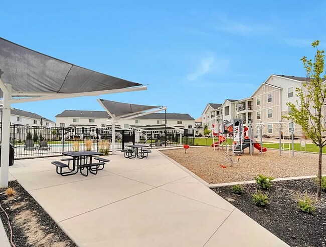 Building Photo - 1754 N Blaze Ln