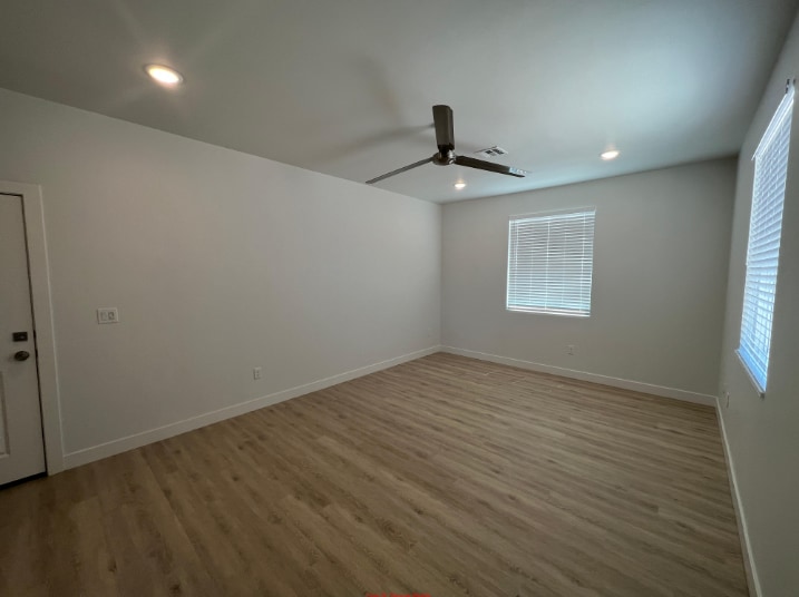 Building Photo - 1060 W Province Way