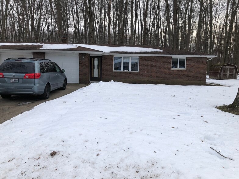 Front - 36287 Behm Dr