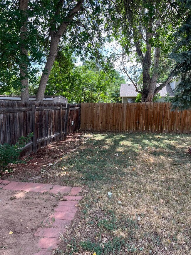 Building Photo - 3 Bed 2.5 Bath Single-Family Home on Cul-De-Sac w/ Large Fenced Backyard, Garage