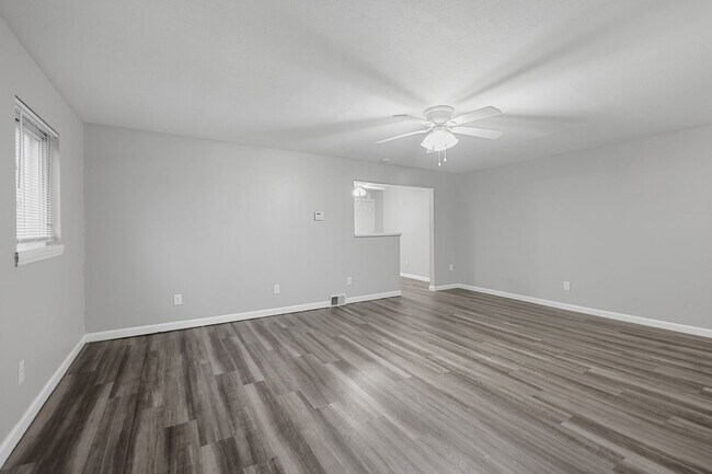 Building Photo - 91 F St