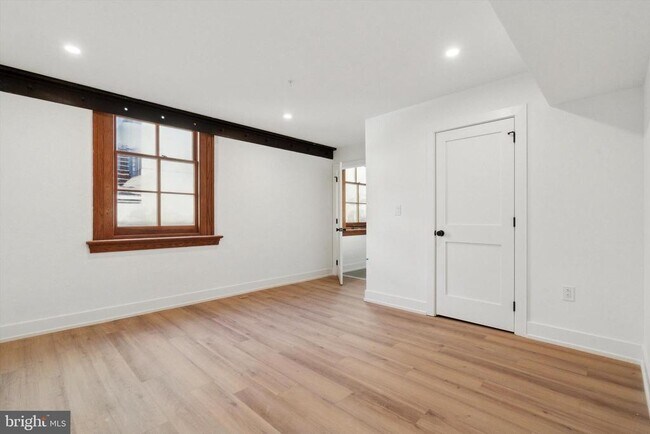 Building Photo - 808 N 3rd St