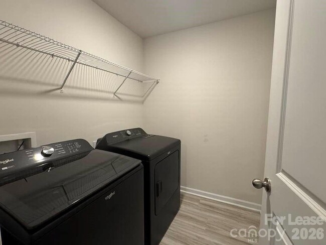 Building Photo - 7898 Old Brk Rd