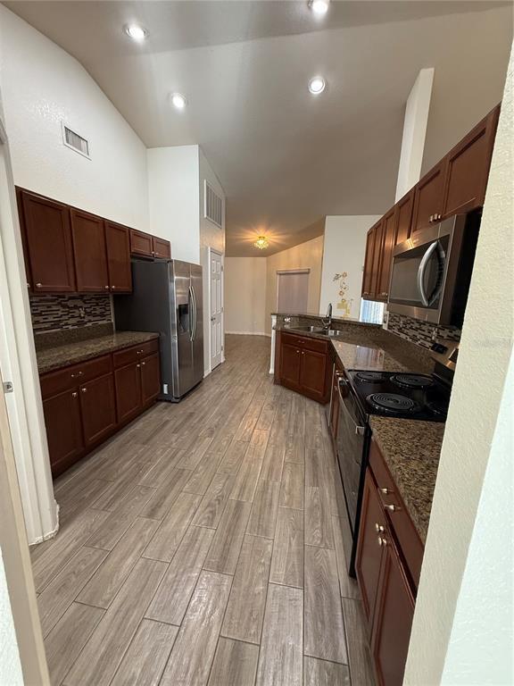 Building Photo - 318 Highland Meadows Dr