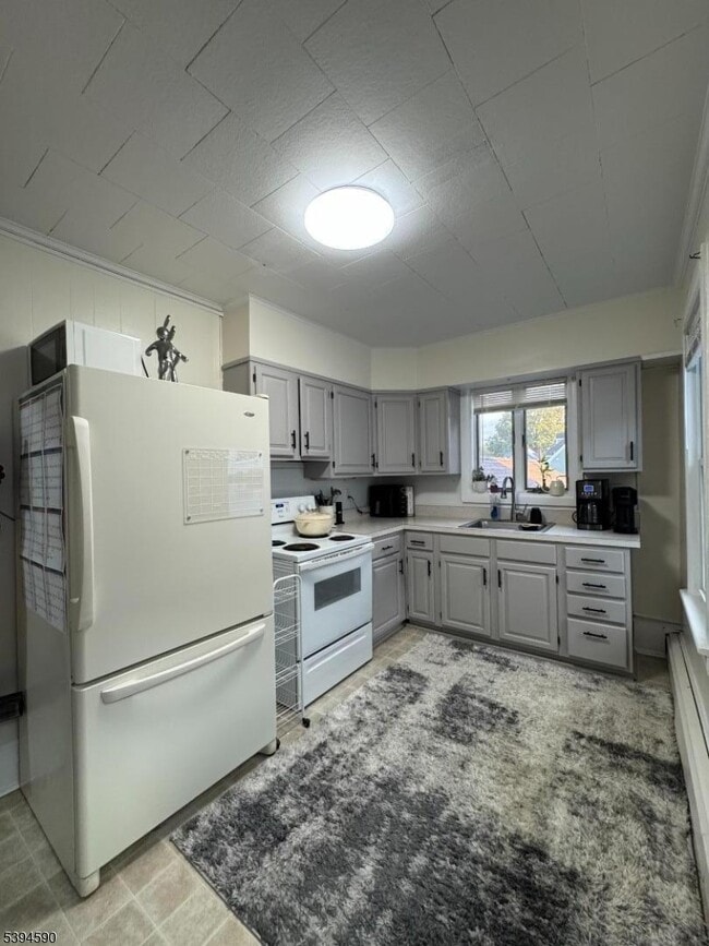 Building Photo - 141 Union Ave