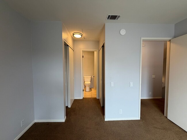 Building Photo - Vandenberg Village Condo