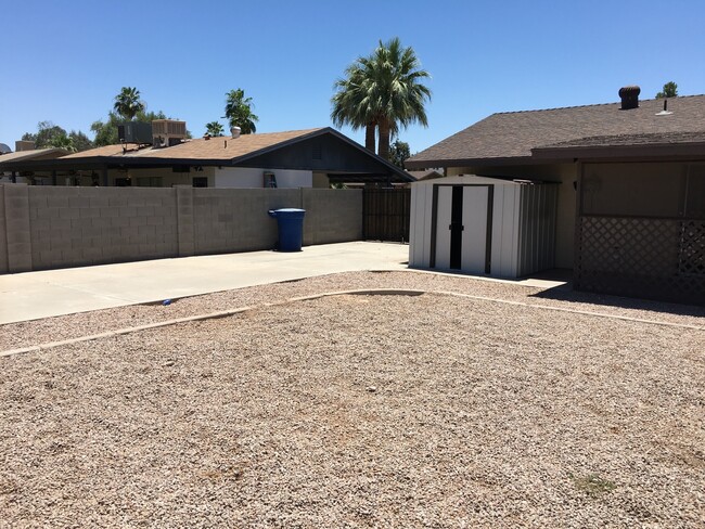 Building Photo - **Excellent 3br/1ba/1garage HOUSE (CHANDLE...